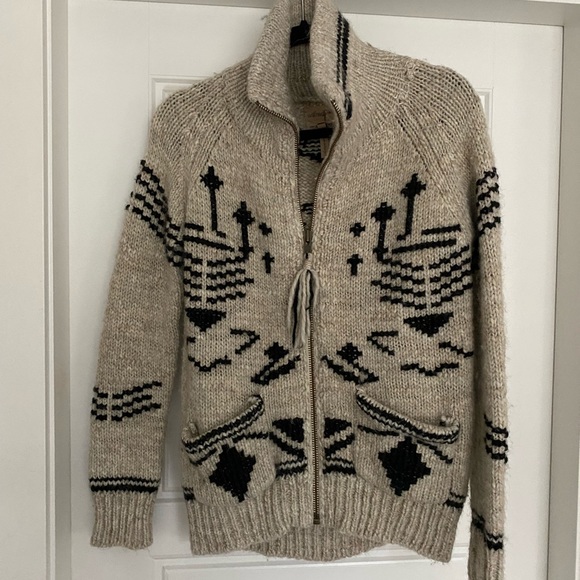 Wilfred Sweater - Picture 1 of 3